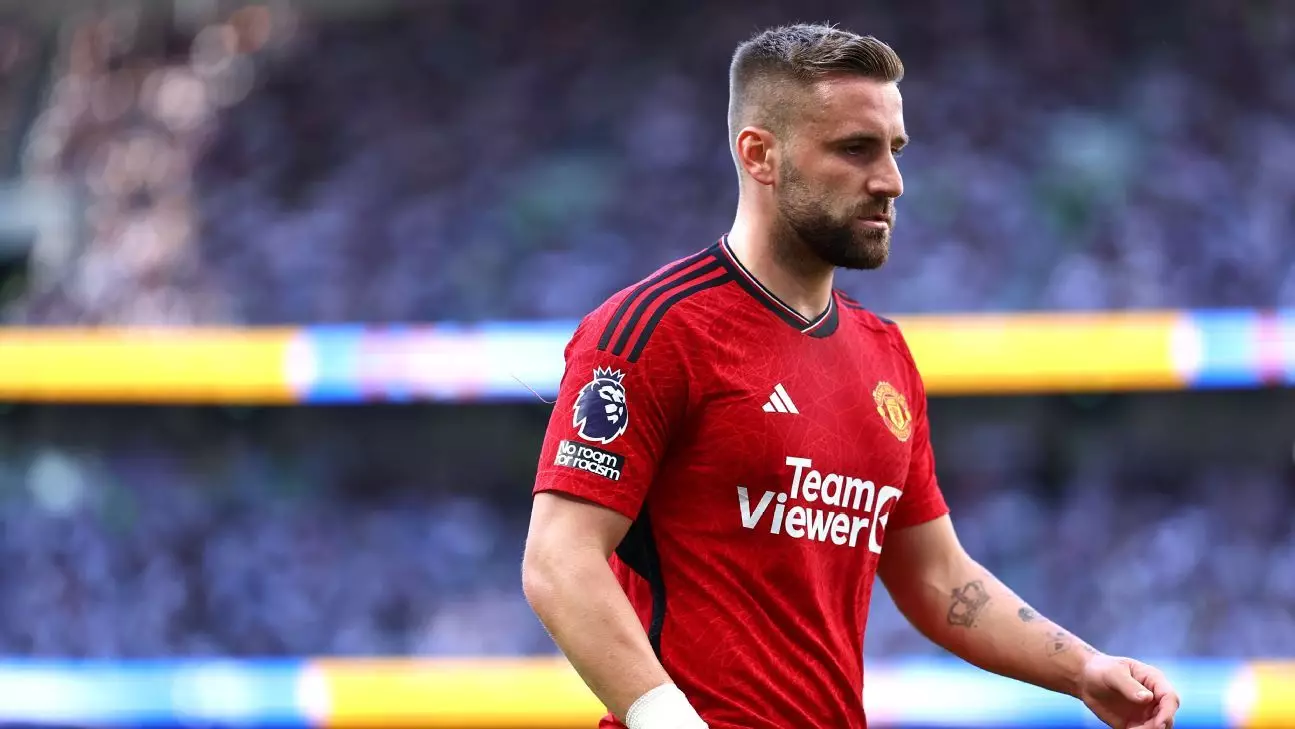 Manchester United Left-Back Luke Shaw Faces Extended Absence Due to Muscle Injury